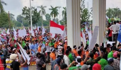 Tolak RUU Cipta Kerja