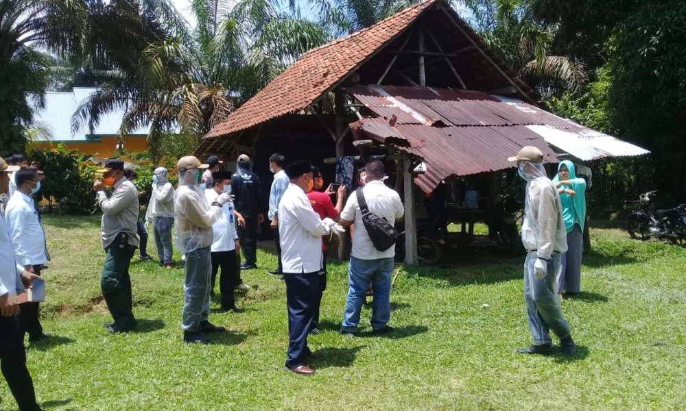 Pulang dari Tasikmalaya, Santri Merangin Ini Mengisolasi Diri di Gubuk