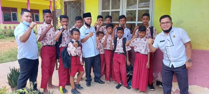 Kadisdik Sarolangun Monitoring Sekolah SAD di Air Hitam