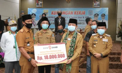 Salurkan Bantuan di Merangin
