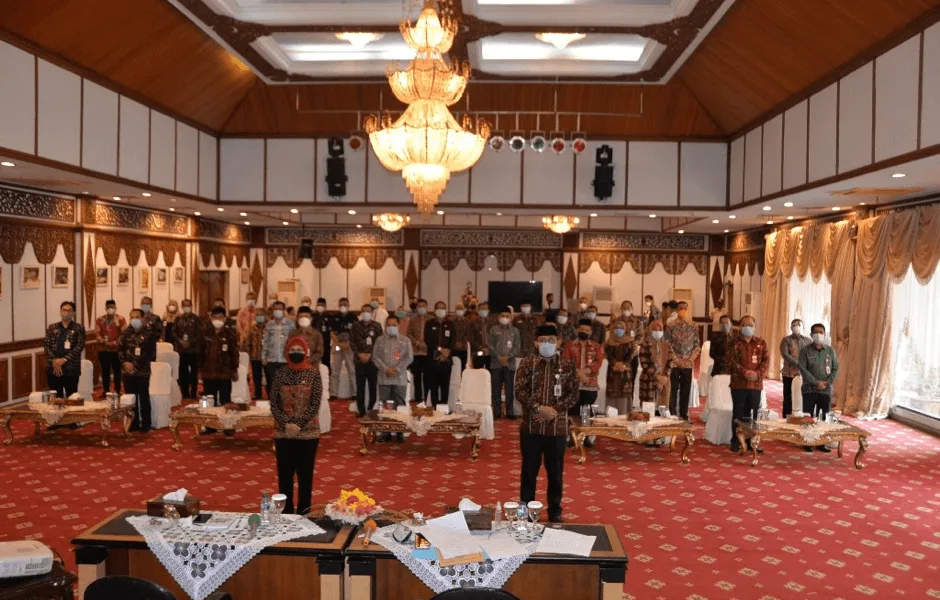 Hari Pertama Bekerja