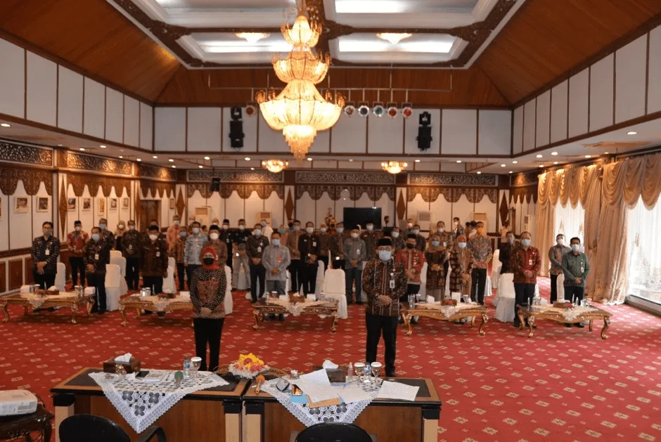 Hari Pertama Bekerja