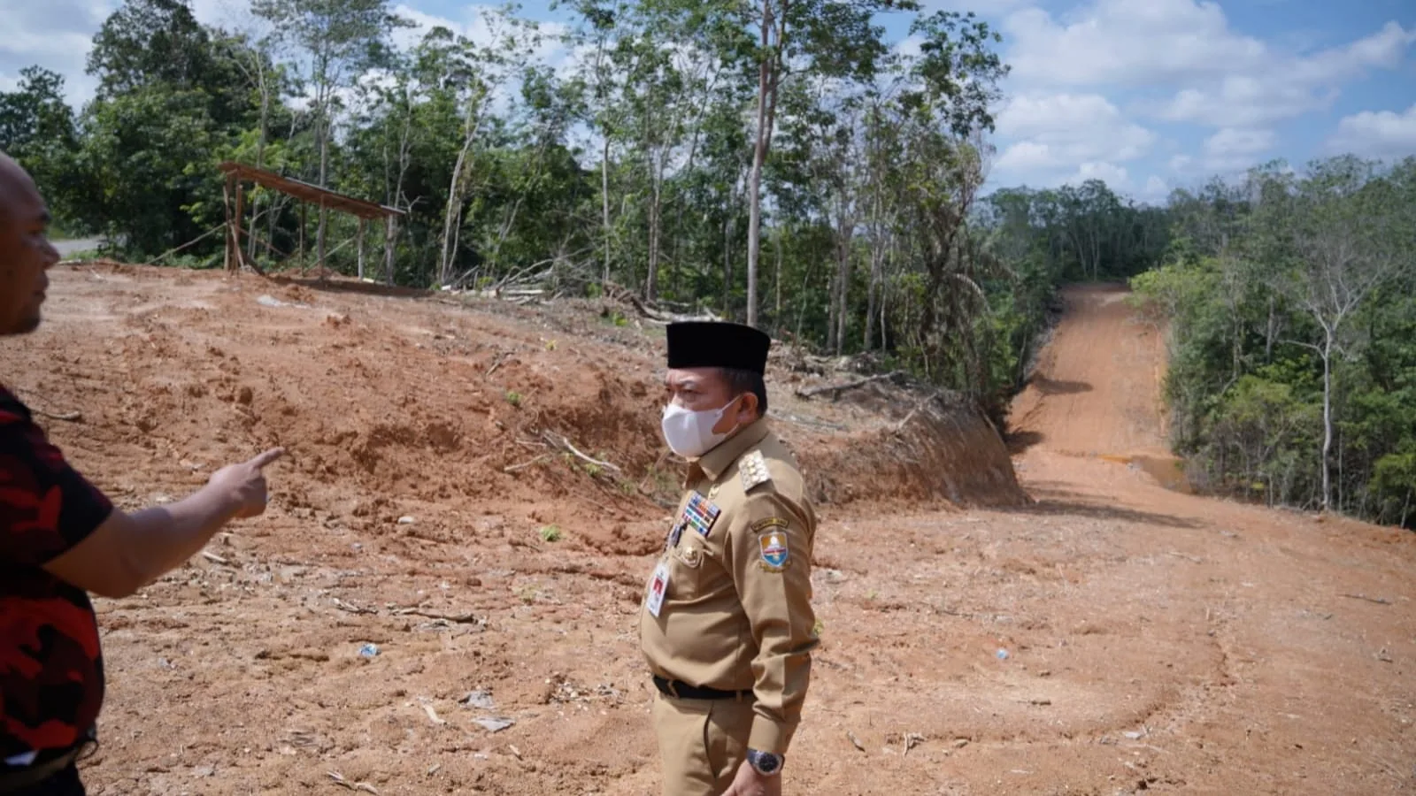 Gubernur Jambi Al Haris, Siapkan Jalan Alternatif Truk Batu Bara.