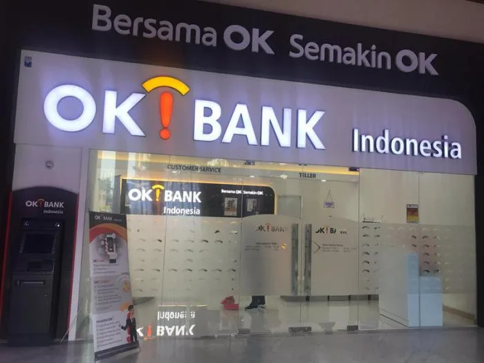 ILUSTRASI. PT Bank Oke Indonesia Tbk (DNAR), satu di antara 23 daftar bank dengan modal inti di bawah Rp 3 triliun.