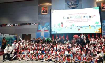 Para siswa dan siswi TK menjadi tamu pertama sejak Main Hall BEI resmi dibuka untuk umum sejak Senin, 30 Januari 2023
