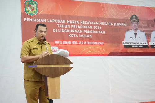Asisten Administrasi Umum Pemko Medan, Ferri Ichsan, saat membuka kegiatan bimbingan pengisian LHKPN Tahun Pelaporan 2022 di jajaran Pemko Medan, Senin, 13 Februari 2023