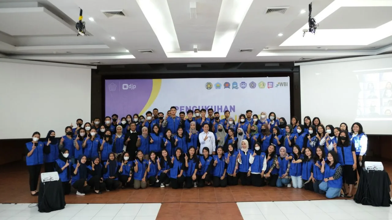 Proses pengukuhan Relawan Pajak 2023 di DJP Sumut I