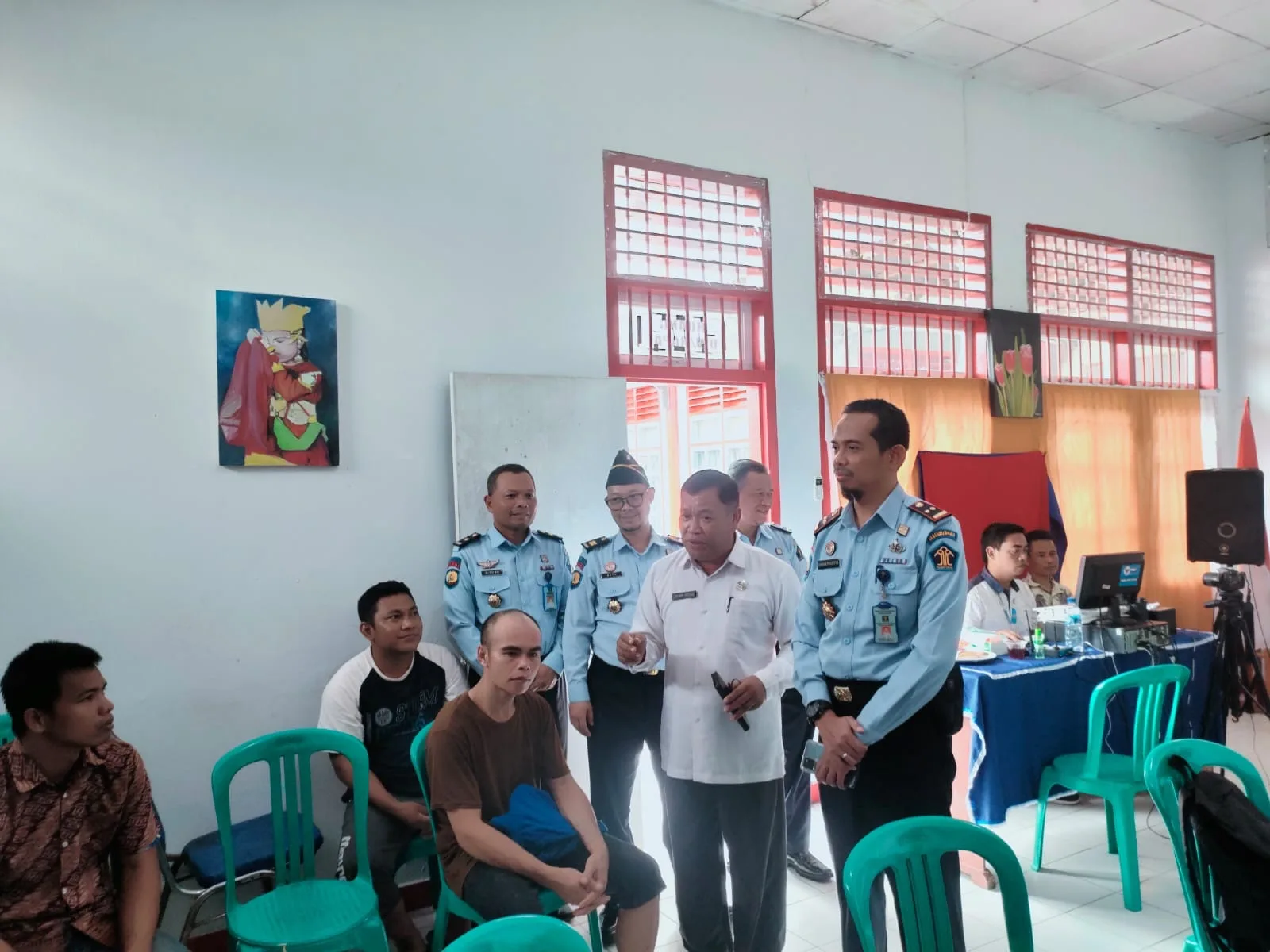 Warga binaan saat perekaman data di lapas kelas IIB Bangko.(detail/ist)