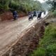 Jalan aset pemerintah daerah Merangin yang di rusak, akibatnya berlumpur ,tiga desa mengeluh.(DETAIL.ID/ist)