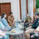 Pertemuan Walikota Medan Bobby Nasution dan Komisioner KPU-RI terkait proses coklit warga Kota Medan.