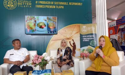 Ratna Yudithtya, Senior Marketing Regal Springs Indonesia (RSI) saat menjelaskan tentang seputar ikan tilapia dalam acara talk show.(Ist)