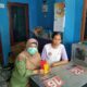 Petugas Puskesmas Teladan saat melaksanakan program Bolader terhadap Pasien TB.(DETAIL:ist)