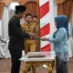 Fauziah saat dilantik menjadi Kadis Ketahanan Pangan. (DETAIL/ist)