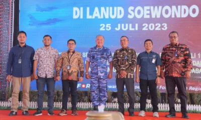 Pihak BRI Regional Office Medan dan TNI AU berfoto bersama.