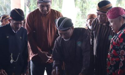 Bupati Merangin, Mashuri, saat meresmikan Pendopo Langen Budoyo. (DETAIL/ist)