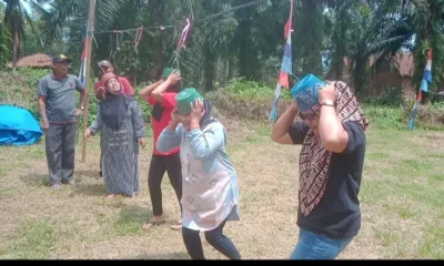 Lomba unik yang di gelar di Rawasari dalam rangka memeriahkan HUT RI ke 78. (DETAIL/Daryanto).