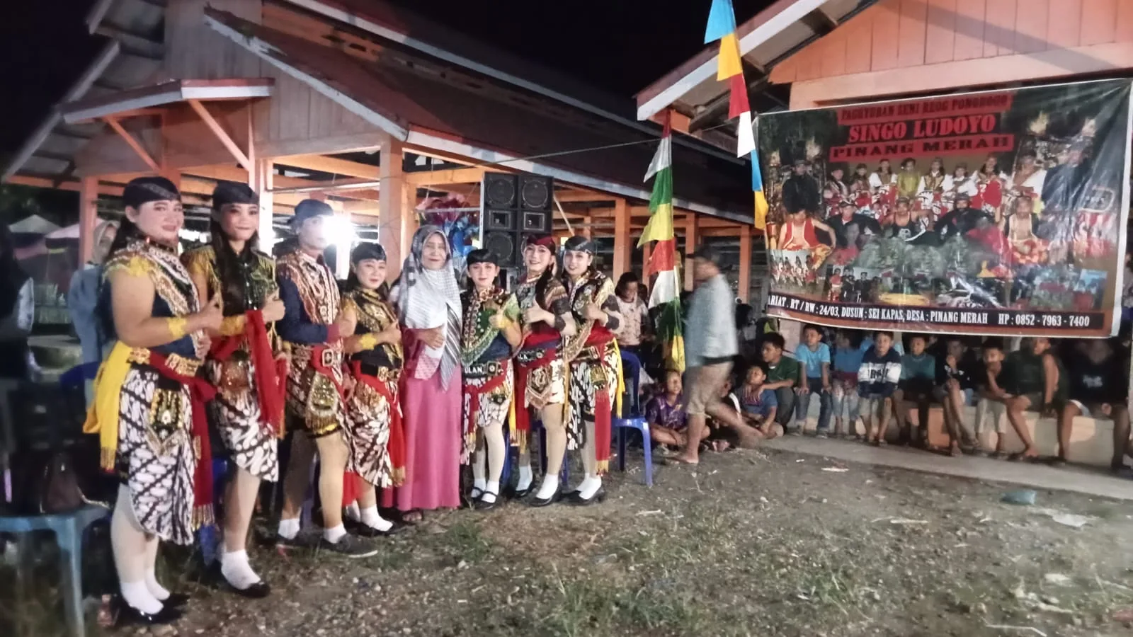 Tari Jathilan, Bujang Ganong dan Singo Barong, masih dilestarikan di Desa Pinang Merah. (DETAIL/Daryanto)