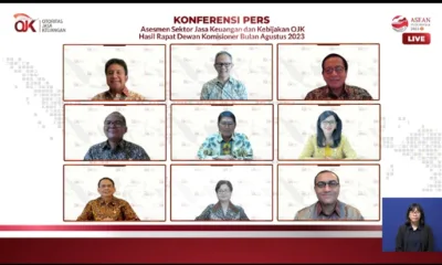 Proses Rapat Dewan Komisioner OJK beberapa waktu yang lalu.