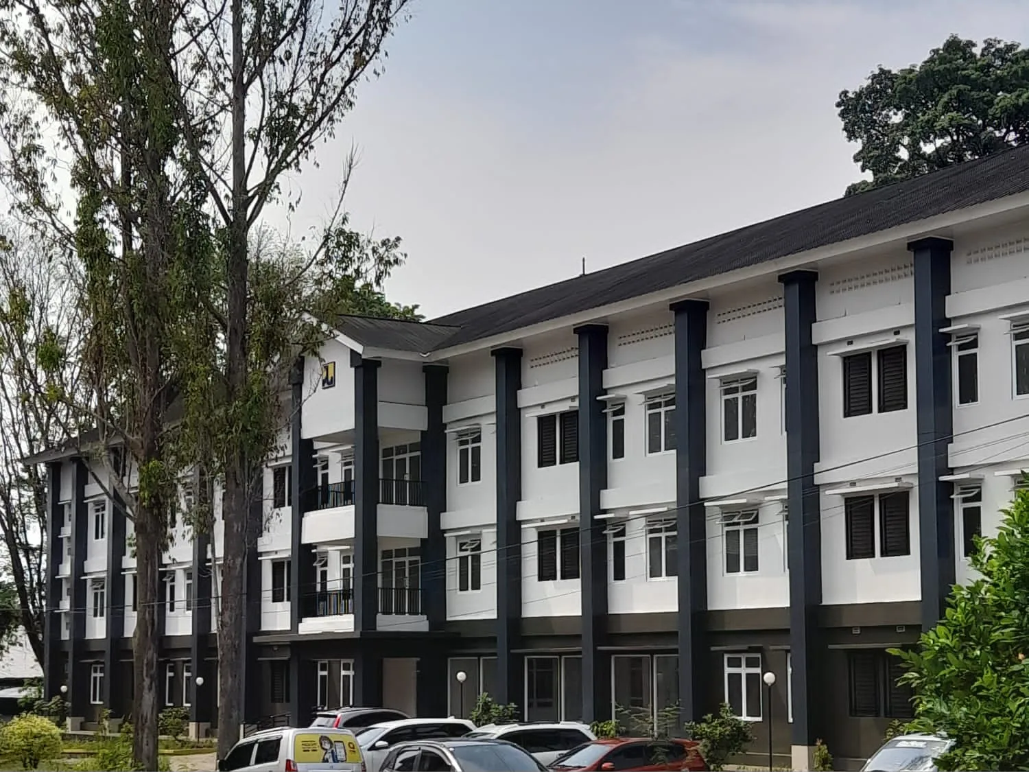 Penampakan Rusunawa RSUD Raden Mattaher. (DETAIL/Juan)