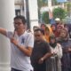 Hadi Prabowo bersama sejumlah masyarakat mendemo Kantor BPN Provinsi Jambi. (DETAIL/ist)