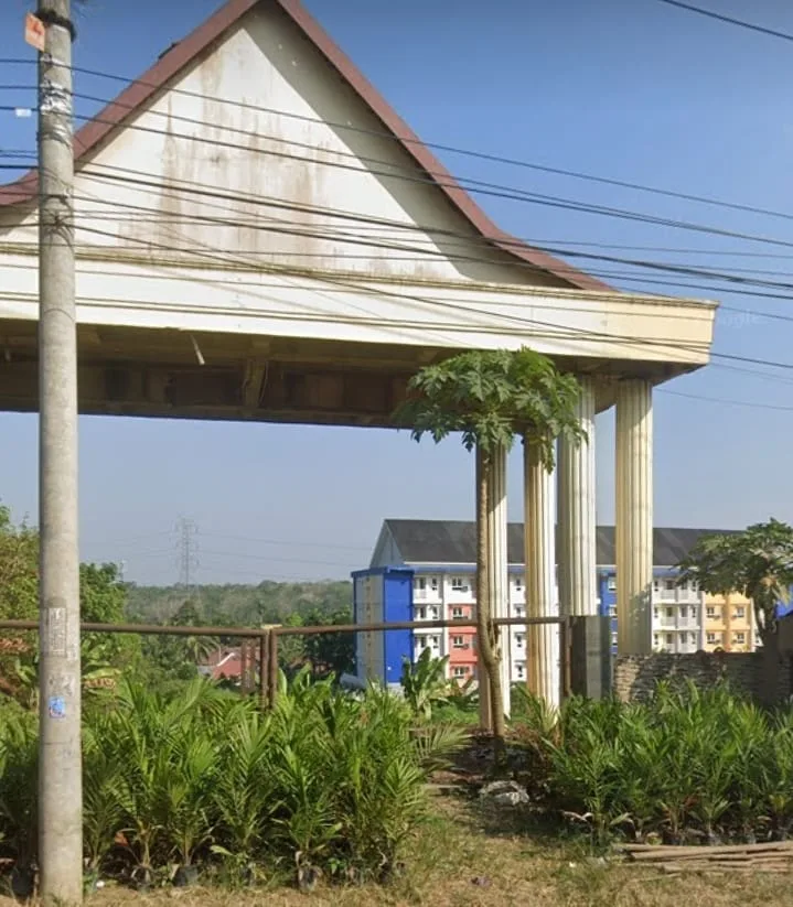 Gapura depan Rusunawa PUPR. (DETAIL/ist)