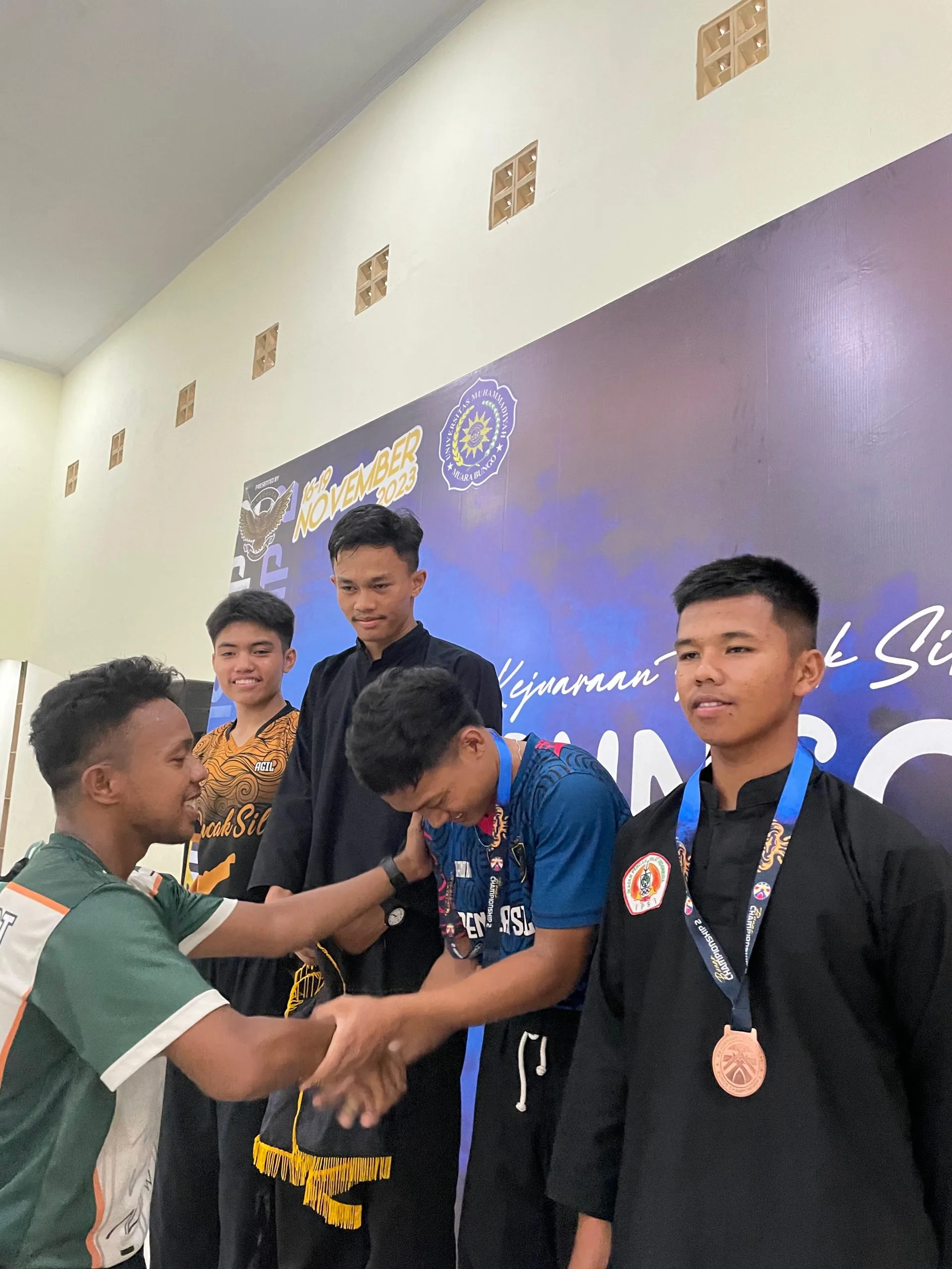Siswa SMAN 12 Merangin berhasil menjuarai Bungo Championship 2 pada cabang pencak silat. (DETAIL/ist)