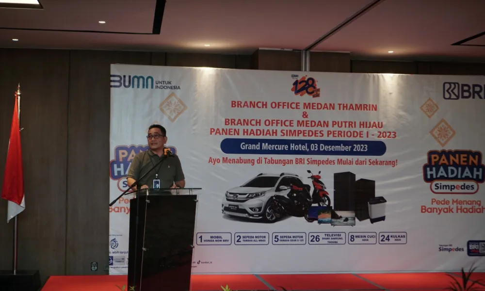 Tim BRI BO Medan Thamrin dan BRI Medan Putri Hijau dalam acara Panen Hadiah Simpedes (PHS) Periode 1 Tahun 2023, di Hotel Grand Mercure Medan, Minggu 3 Desember 2023.