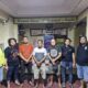 Dua pelaku pengeroyokan usai ditangkap polisi di kediamannya. (DETAIL/ist)