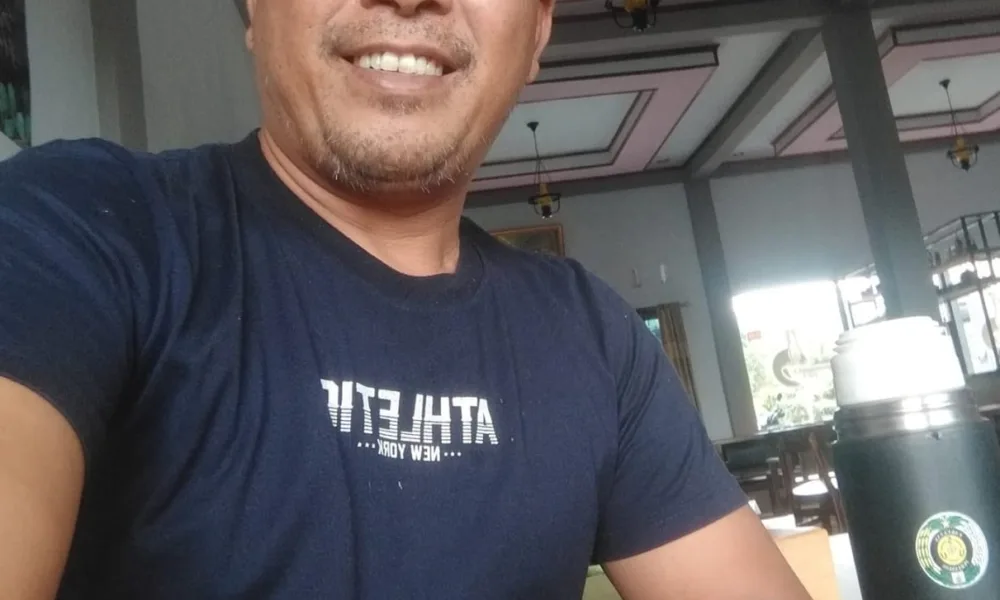 Kader PDI-P, Gopas Simanjuntak selaku caleg DPRD Sumut dari dapil 7 yang meliputi kawasan Tabagsel.