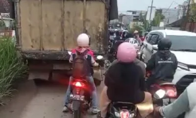 Kondisi kemacetan imbas jembatan jebol. (DETAIL/Yuda)