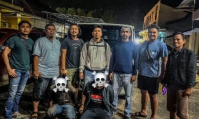 Dua pelaku curas saat di Polres Merangin dengan barang bukti kejahatannya. (DETAIL/ist)