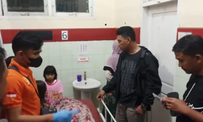 Petugas identifikasi saat di RSUD Bangko. (DETAIL/ist)