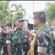 Para Babinsa Kodim Sarko saat menyambut kedatangan Pangdam II Sriwijaya. (DETAIL/Daryanto)
