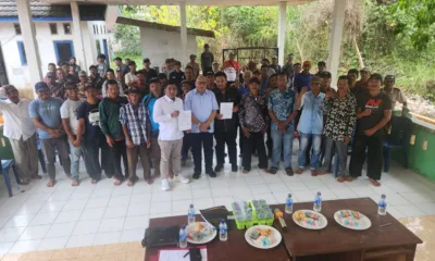 Masyarakat Desa Koto Kandis Dendang bersama kuasa hukumnya JM Dirgantoro & Associates Law Firm. (DETAIL/ist)