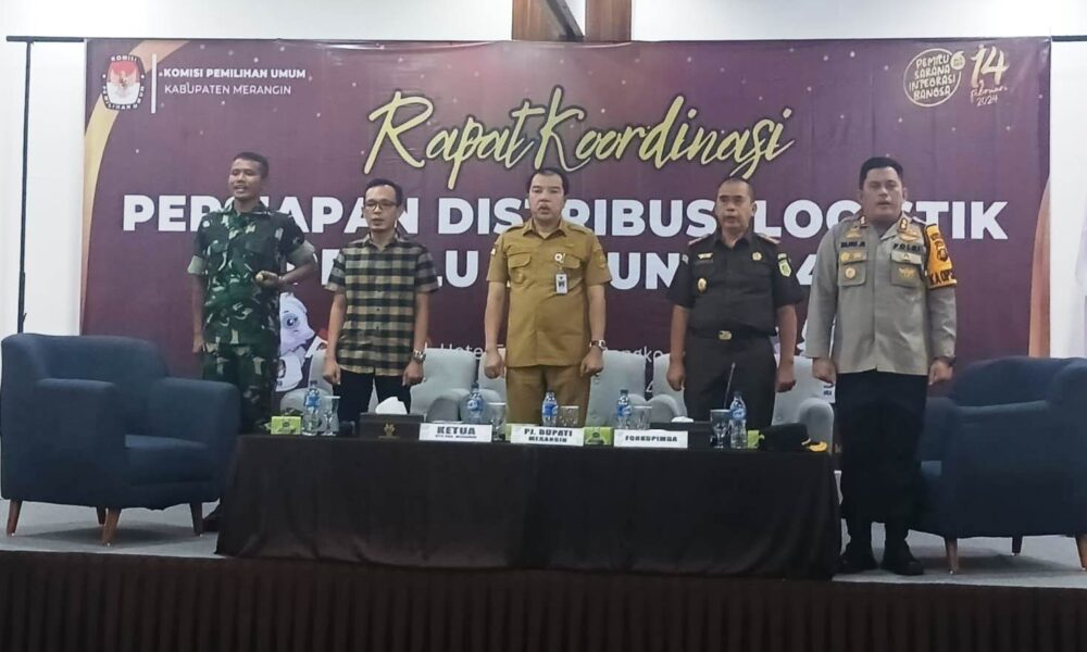 KPU dan unsur Forkompinda saat rapat distribusi logistik Pemilu 2024.(DETAIL/ist)