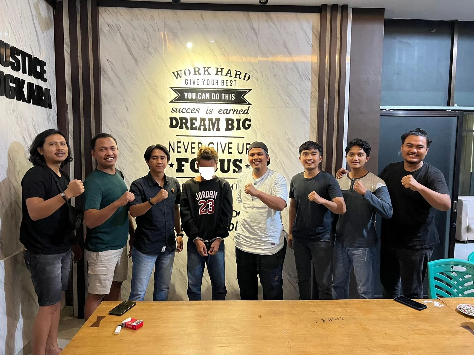 Pelaku pencabulan, AS saat diamankan Satreskrim Polres Merangin. (DETAIL/ist)