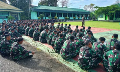 Dandim 0420/Sarko, Letkol Inf Suyono saat memberikan arahan terkait dengan amanat Panglima TNI di lapangan Kodim Sarko.(DETAIL/ist)