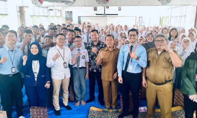 OJK Sumut menggelar sosialisasi yang bertujuan meningkatkan literasi keuangan di kalangan pelajar SMAN 16 Medan, beberapa waktu yang lalu. (DETAIL/ist)