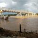 Jembatan pelayangan Muara Tembesi. (Ist)