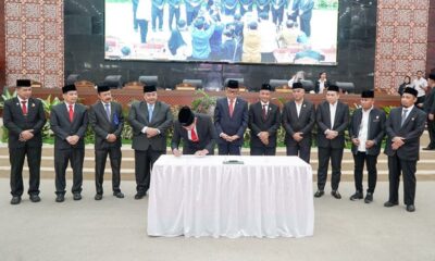 Proses penyerahan Opini WTP dari BPK-RI ke Pj Gubernur Sumut, Hasanudin. (ist)