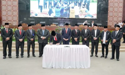 Proses penyerahan Opini WTP dari BPK-RI ke Pj Gubernur Sumut, Hasanudin. (ist)