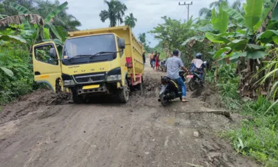 Kondisi jalan yang rusak parah di Simbur Naik, Tanjungjabung Timur. (ist)