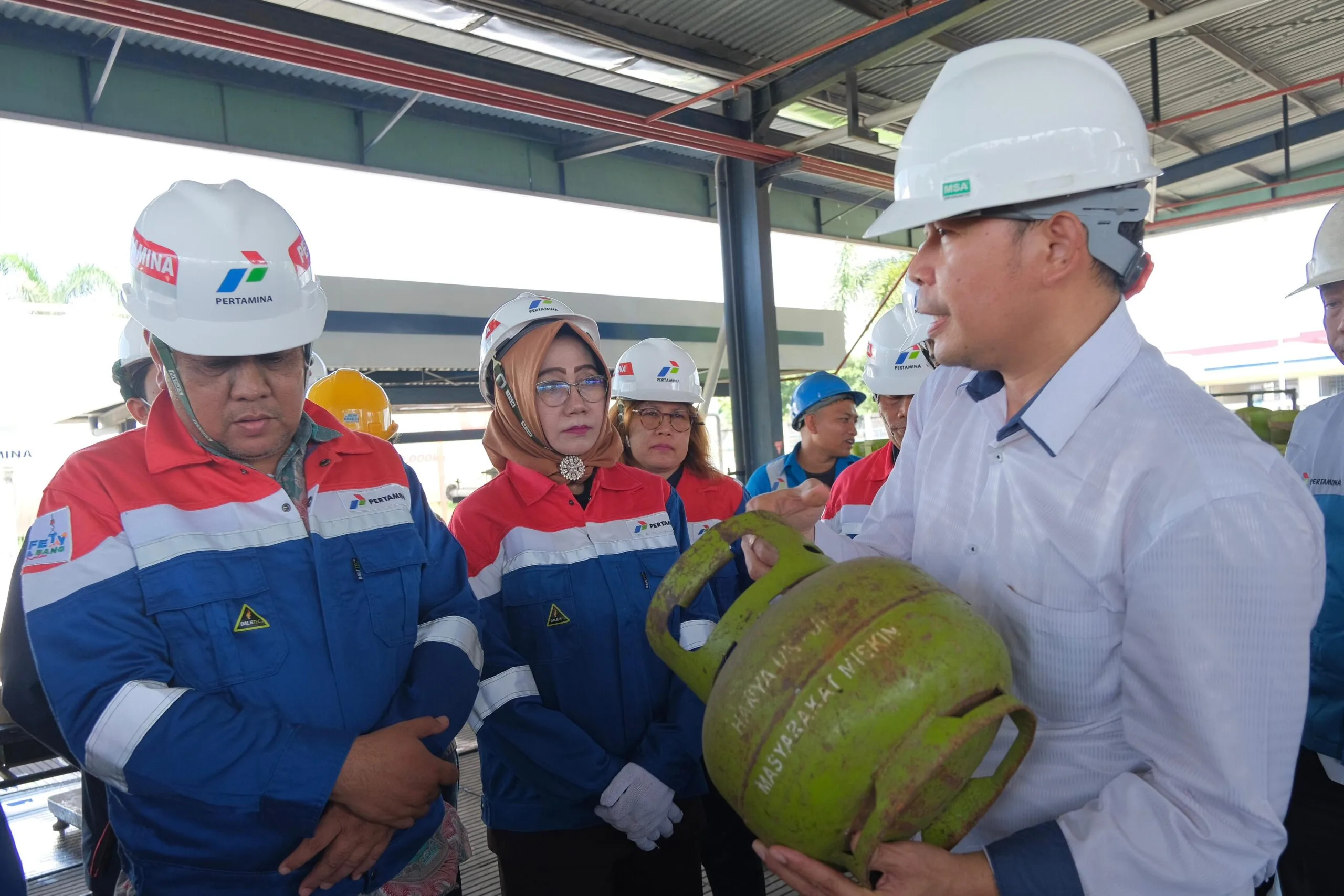 Proses sidak SPBE oleh Pertamina dan Pemprov Sumut. (ist)
