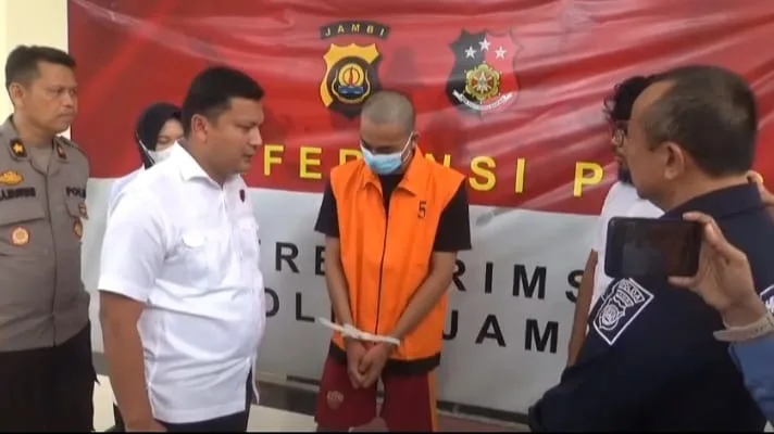 JG, tersangka kasus ilegal akses video porno. (ist)