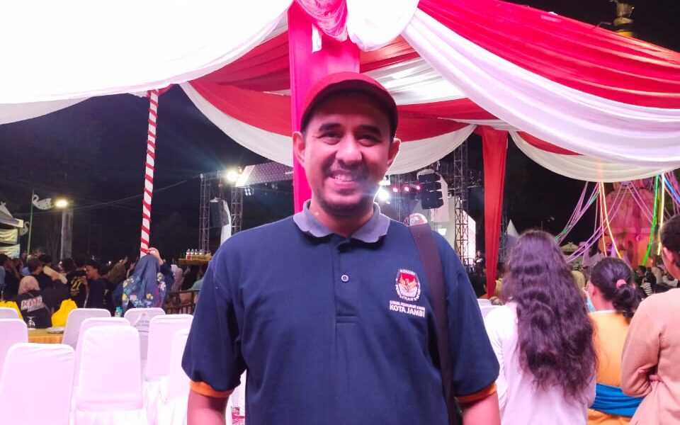Ketua KPU Kota Jambi Deni Rahmat usai Peluncuran Pilkada Serentak 2024 (DETAIL/Jorgi)