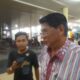 Wakil Ketua DPRD Provinsi Jambi Burhanuddin Mahir (kanan) diwawancara wartawan. (DETAIL/Juan)