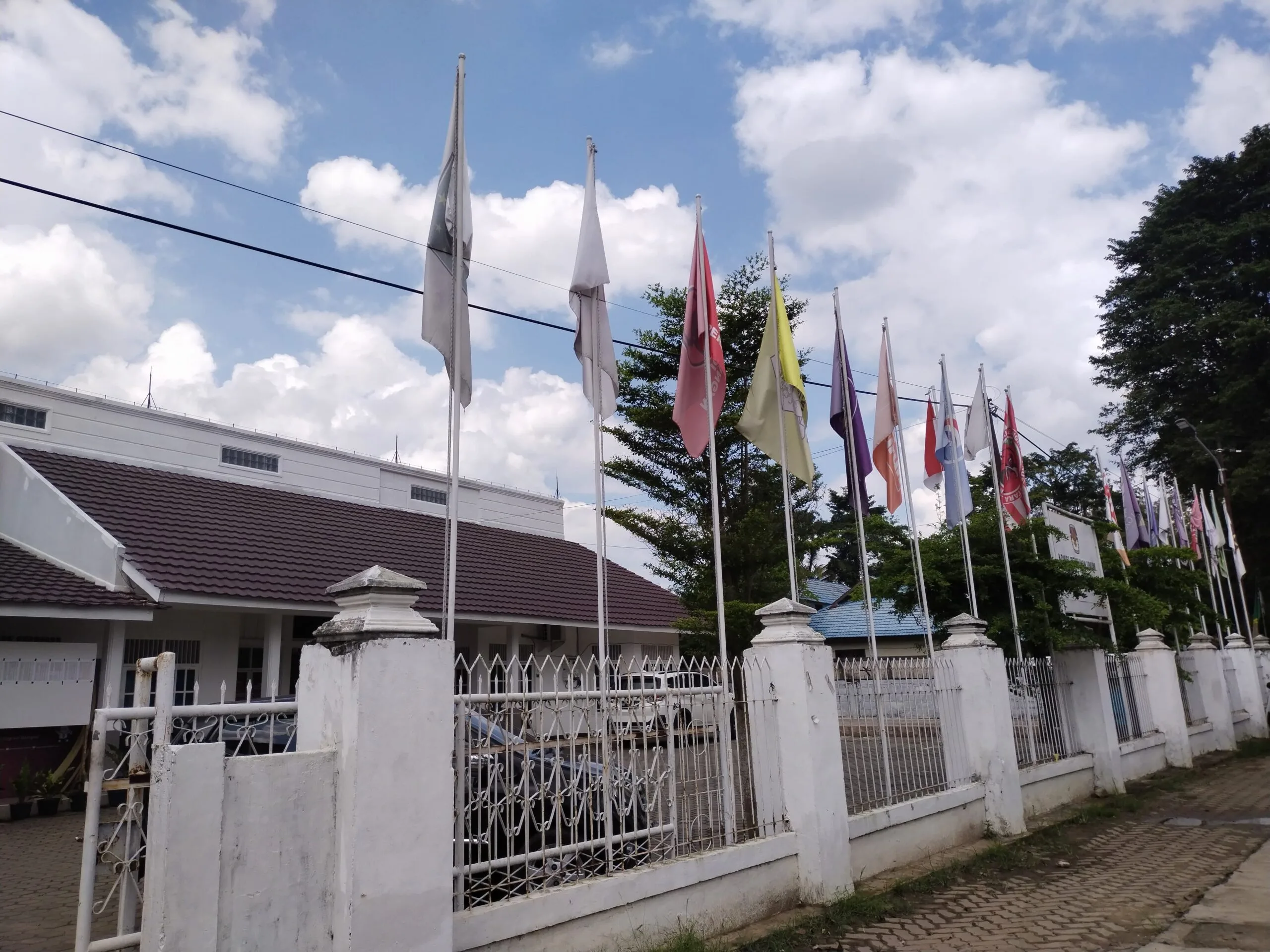 Kantor KPU Kota Jambi tampak depan (DETAIL/Jorgi)