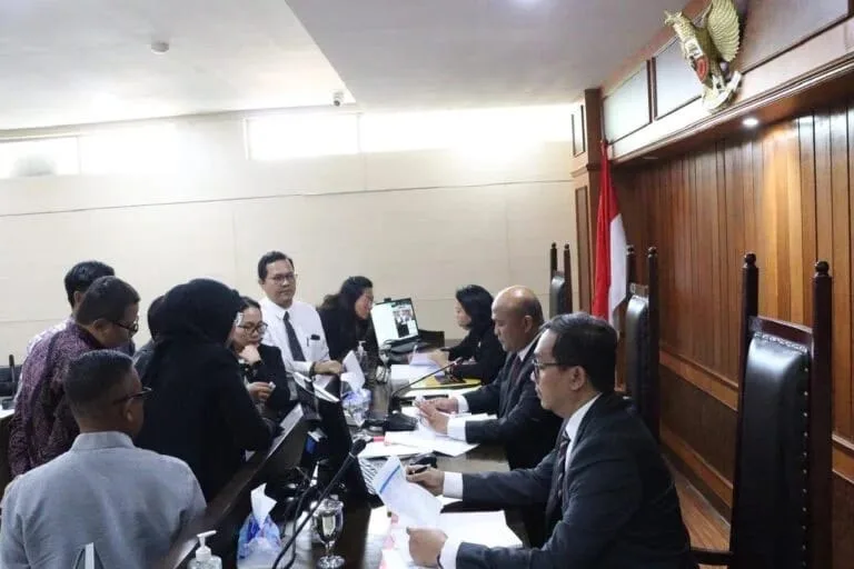 Pihak Google menjadi pesakitan dalam persidangan yang digelar oleh KPPU pada Jumat, 28 Juni 2024. (ist)