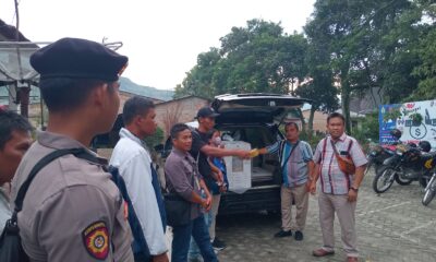 PSU di TPS 12 di Kabupaten Samosir berjalan sukses berkat pengawalan ratusan petugas dari Polres Samosir. (ist)