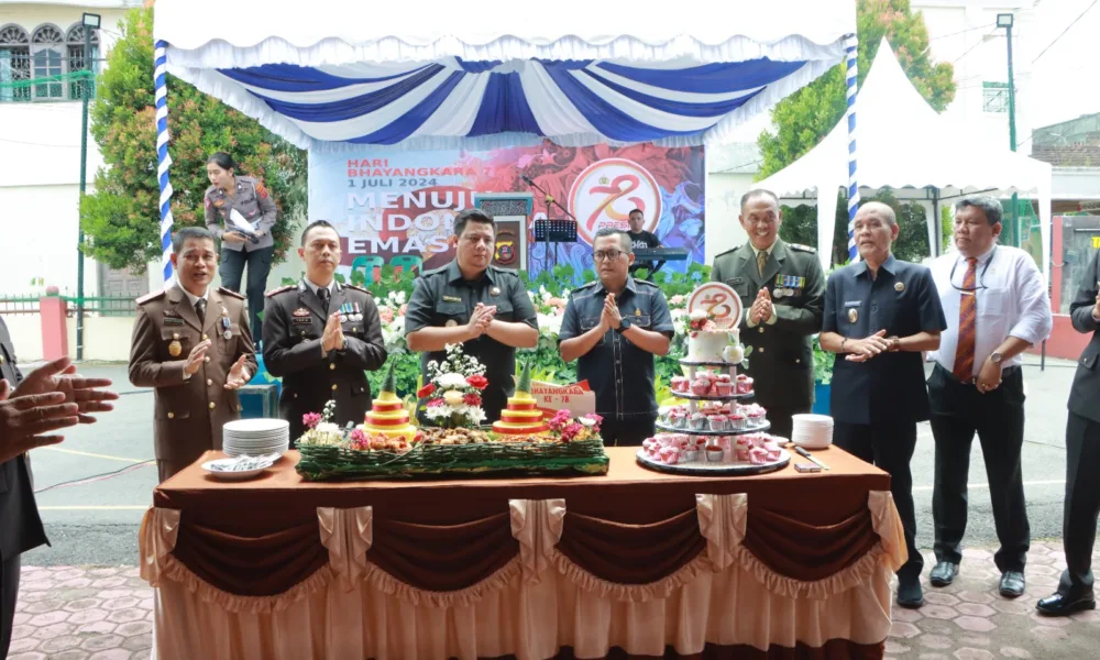 Seluruh unsur Forkopimda Samosir menghadiri HUT ke-78 Bhayangkara yang digelar oleh Polres Samosir, Senin, 1 Juli 2024. (ist)